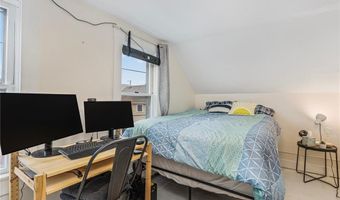 3 Prescott Pl, Newport, RI 02840