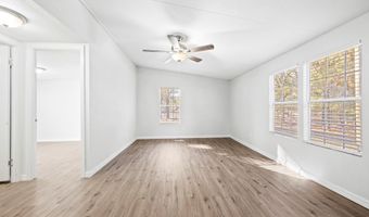 1809 Rosemary Cir, Bell, FL 32619