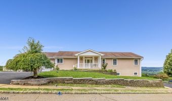 59 Livingston Ave, Andover, NJ 07801