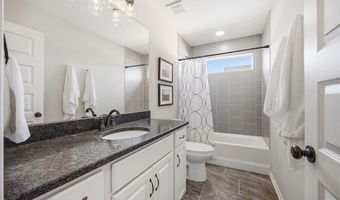 16029 Glenview St, Basehor, KS 66007