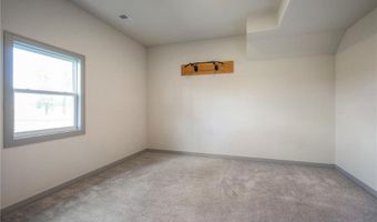 1632 N 157th Ln, Basehor, KS 66007