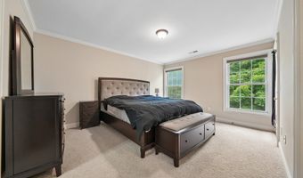 32 Crows Nest Ln 28, Danbury, CT 06810