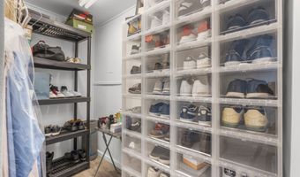 948 Wayne St, Bridgeport, CT 06606