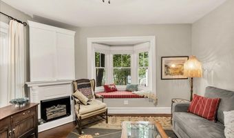23 Commercial St, Belfast, ME 04915