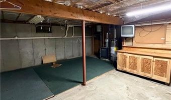 11 Pawtucket Ave, Bristol, RI 02809