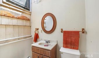 560 Oakley Ave, Burley, ID 83318