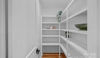 4209 Windwood Cir, Charlotte, NC 28226