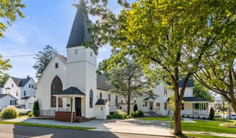 73 3rd Ave, Atlantic Highlands, NJ 07716