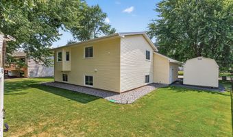 6043 Kalland Dr NE, Albertville, MN 55301