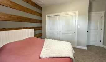 7935 Peacock Rd, Baker, FL 32531