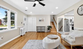 910 MONROE Ter, Dover, DE 19904