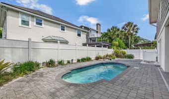 1766 BEACH Ave, Atlantic Beach, FL 32233
