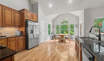 3 Buckfast Ln, Bella Vista, AR 72714