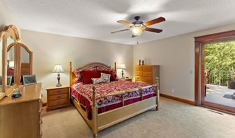 4815 120th St W, Apple Valley, MN 55124
