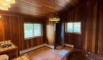 191 Whit Creek Rd, Cody, WY 82414