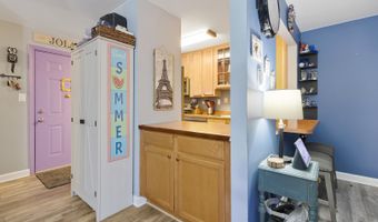 2415 N Kennicott Dr 1D, Arlington Heights, IL 60004