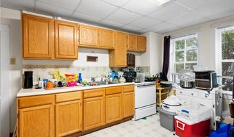 321 6th Ave E, Alexandria, MN 56308