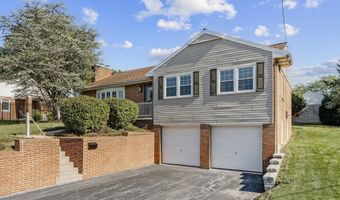 31 SPRINGCREST Dr, Akron, PA 17501