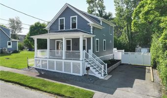 48 Garfield Ave, Bristol, RI 02809