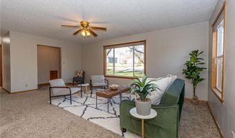 105 Ross Gdn NW, Alexandria, MN 56308