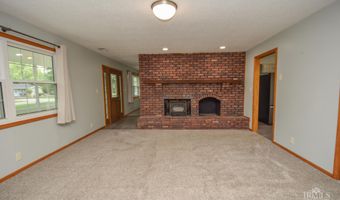 475 Gillcrest Dr, Albany, IN 47320