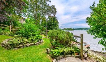 2100 Lakeside Dr, Alloway, NJ 07422