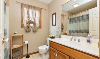 616 3rd Ave NW, Altoona, IA 50009