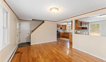 215 Fenner Hill Rd, Hopkinton, RI 02832