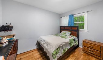 73 Davis Dr, Bergenfield, NJ 07621