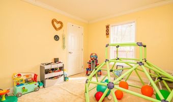 86 Arbor Dr, Roanoke Rapids, NC 27870