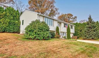 1 Pat Dr, Lincoln, RI 02865