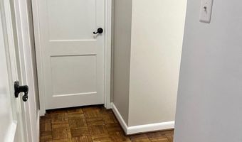 10305 MONTROSE Ave M-101, Bethesda, MD 20814