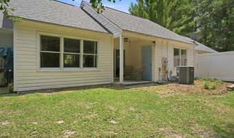 906 Cedar Ct, Aberdeen, NC 28315