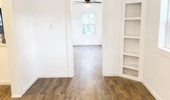 917 Heights Rd, Benton, AR 72019