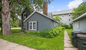 321 6th Ave E, Alexandria, MN 56308