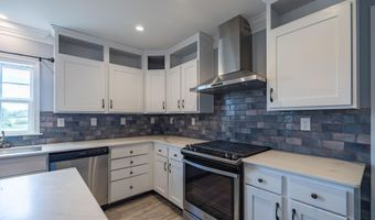 68 Lubear Way, Auburn, ME 04210
