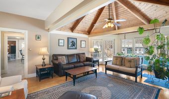 301 Maple St, Brattleboro, VT 05301