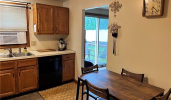 20 Camelia Dr, Cranston, RI 02920
