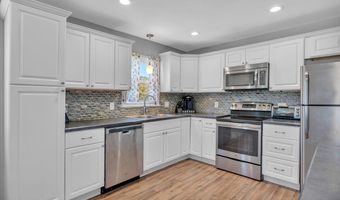 6 Reno Ct, Barnegat, NJ 08005