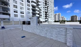 2750 NE 183rd St 201, Aventura, FL 33160