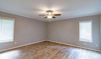 1712 Twin Lakes Dr, Bainbridge, GA 39819