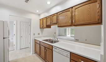 952 Oakbrook Dr, Ashland, OH 44805