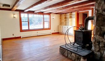 852 Pollander Rd, Cambridge, VT 05464