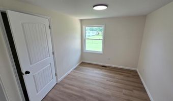 18284 Macedonia Rd, Abingdon, VA 24211