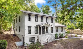 813 Lakeshore Dr, Berkeley Lake, GA 30096