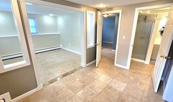 1 Jaybee Dr, Bloomfield, CT 06002