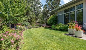 2100 NW Newport Hills Dr, Bend, OR 97703