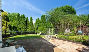 203 ALBANY Ave, Barrington, NJ 08007