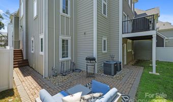 7919 Rea View Ct, Charlotte, NC 28226