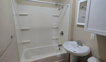 613 N 12th St, Beatrice, NE 68310